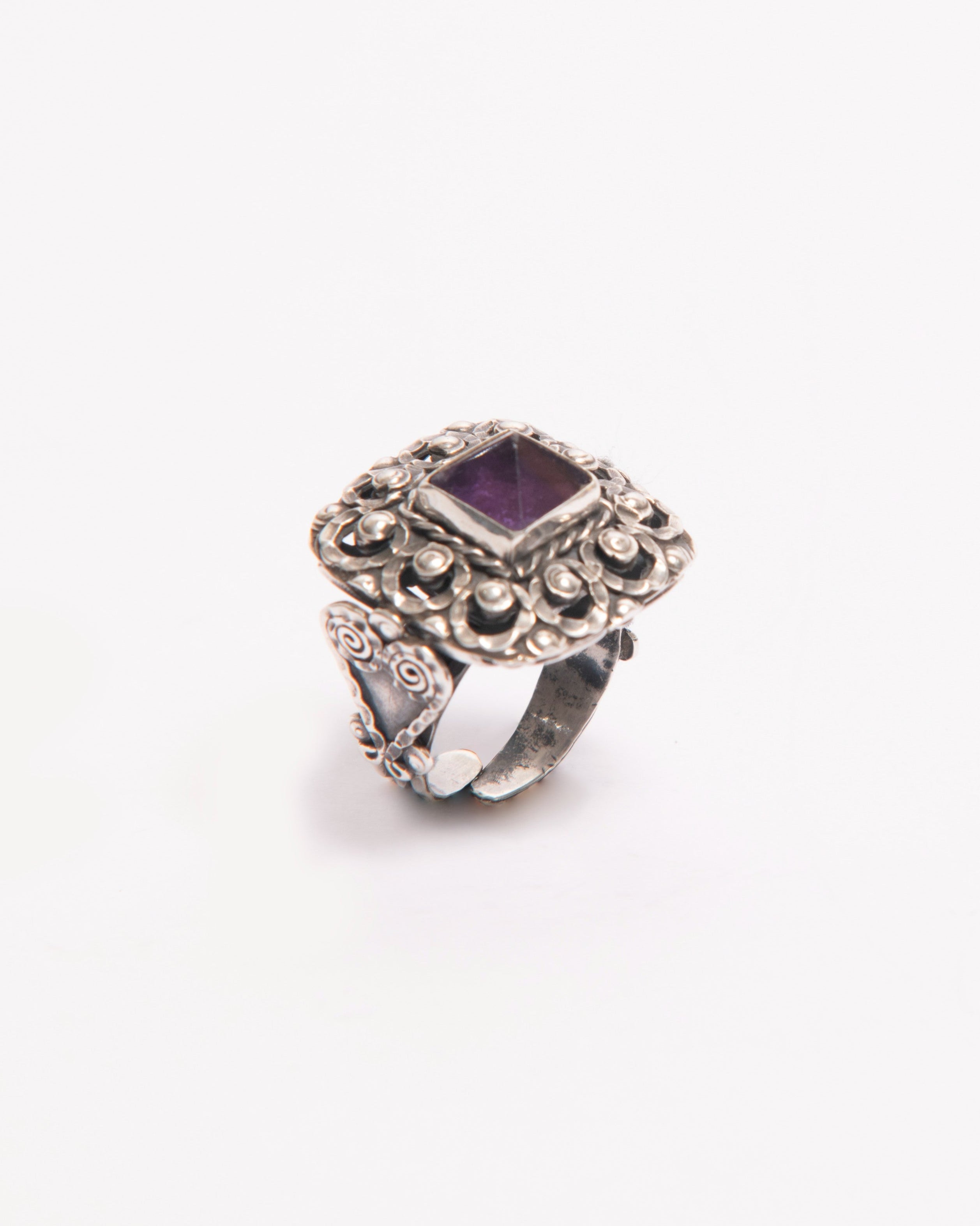 Anillo Bruna