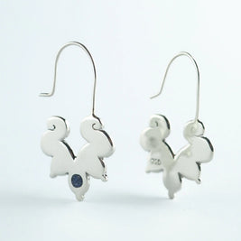 Pendientes colgantes con forma de elefante en metal plateado y piedra azul